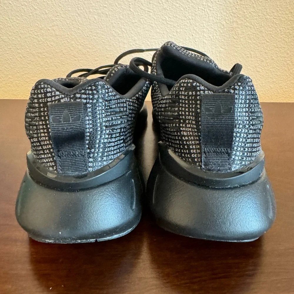 SWIFT RUN 22 SHOES - Picture 4 of 6